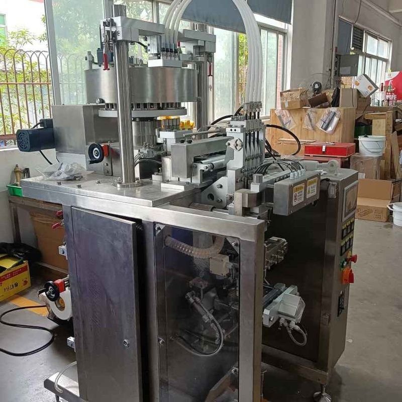 pl184271172-ultrasonic_four_lanes_fully_automatic_support_highest_45_moisture_powder_and_granule_packaging_machine